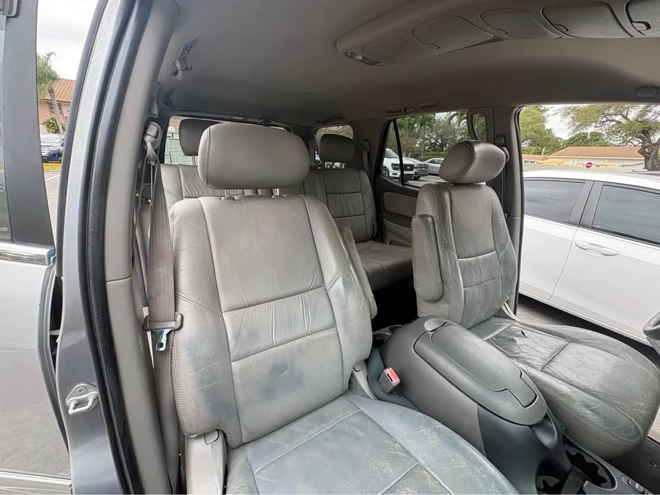 2001 Toyota Sequoia 1st Gen - Image 7 of 7