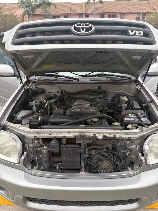 2001 Toyota Sequoia 1st Gen - Image 5 of 7