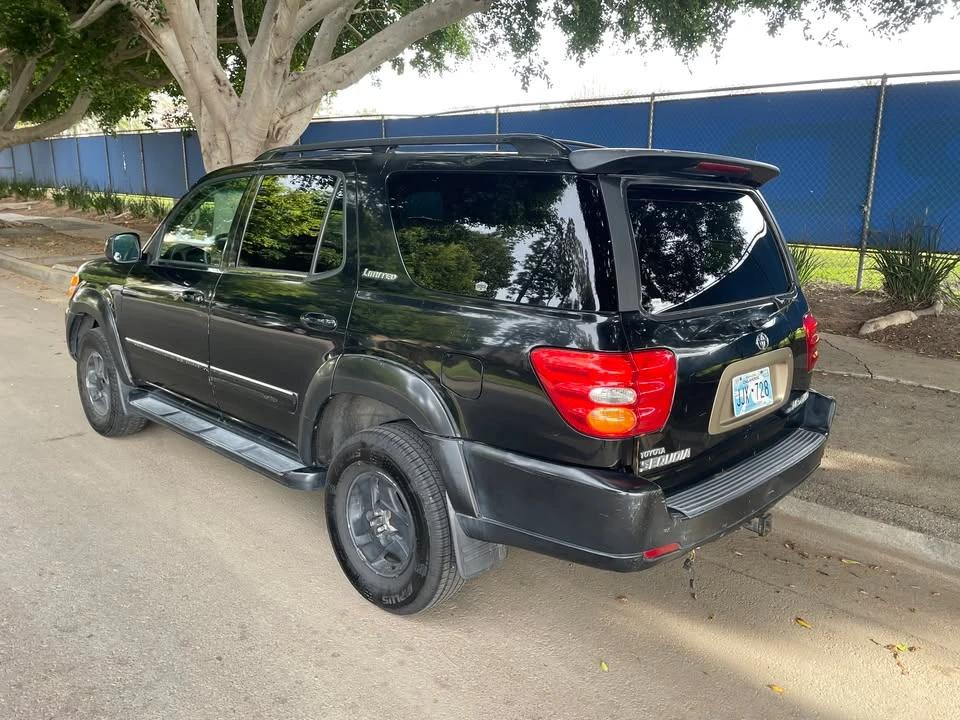 2001 Toyota Sequoia 1st Gen - Image 3 of 8