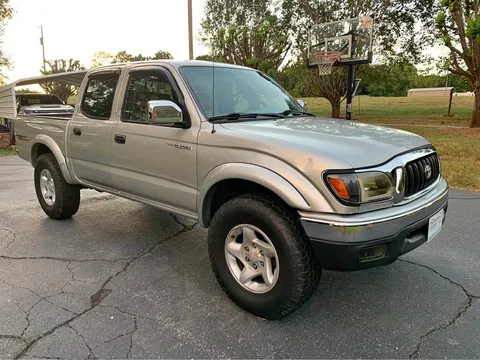 2001 Toyota Tacoma Double Cab TRD Off-Road Pickup 4D 5 ft
