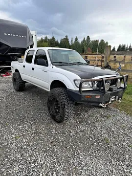 2001 Toyota Tacoma Double Cab TRD Off-Road Pickup 4D 5 ft