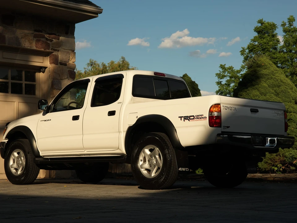 2001 Toyota Tacoma 1st Gen - Image 15 of 31