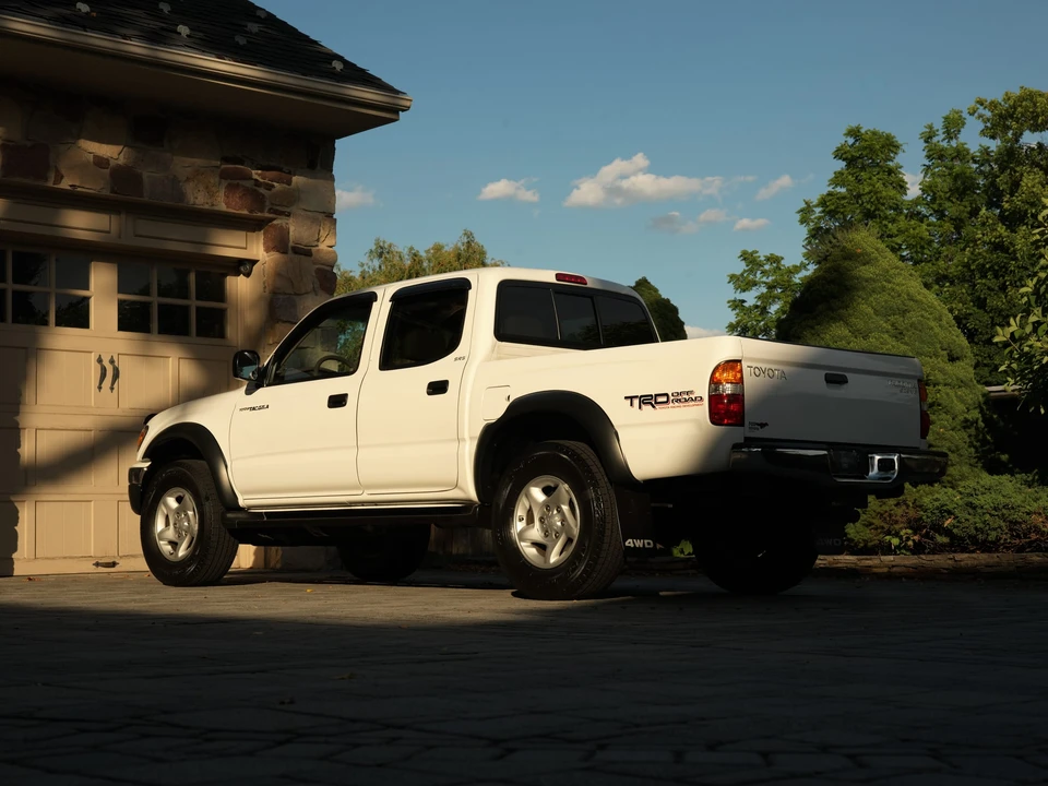 2001 Toyota Tacoma 1st Gen - Image 16 of 31