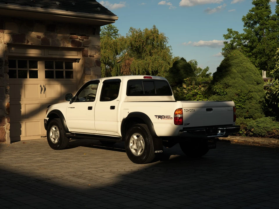 2001 Toyota Tacoma 1st Gen - Image 13 of 31