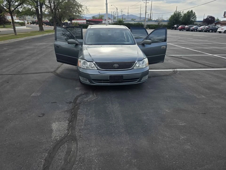 2001 Toyota Avalon 2nd Gen - Image 12 of 13