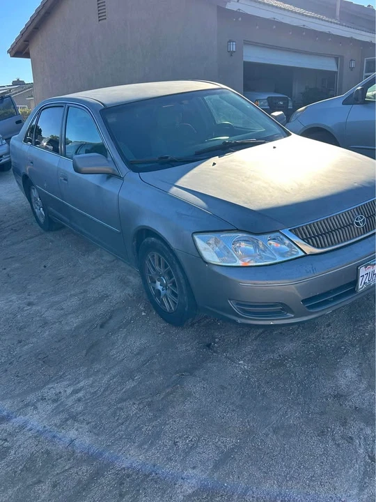 2001 Toyota Avalon 2nd Gen - Image 4 of 9