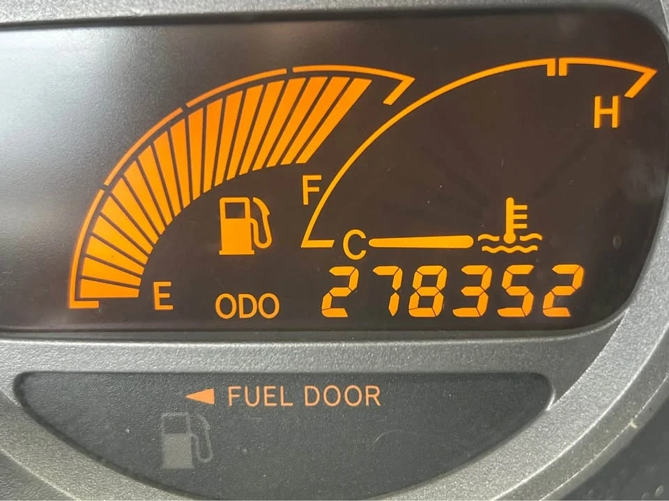 2001 Toyota Celica 7th Gen - Image 12 of 17