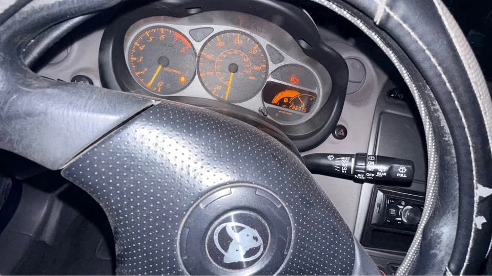 2001 Toyota Celica 7th Gen - Image 2 of 10