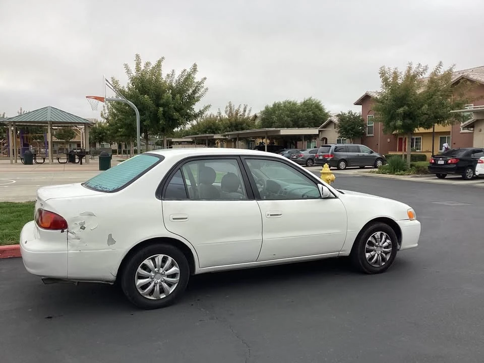 2001 Toyota Corolla 9th Gen - Image 3 of 11
