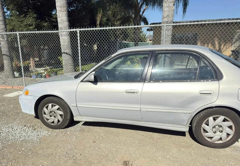 2001 Toyota Corolla 8th Gen - Image 2 of 3