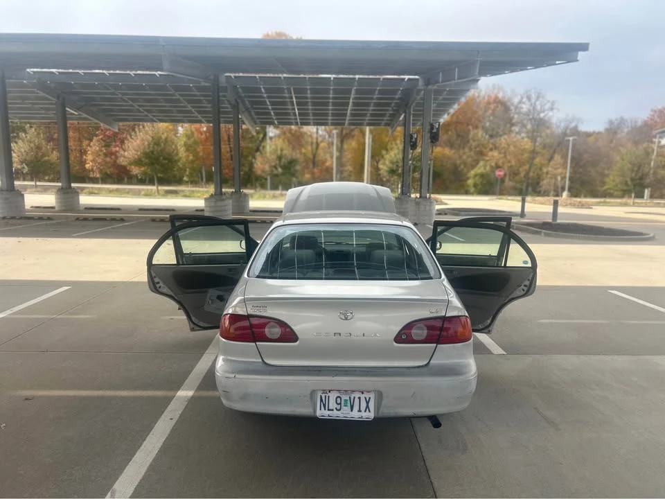2001 Toyota Corolla 8th Gen - Image 2 of 12