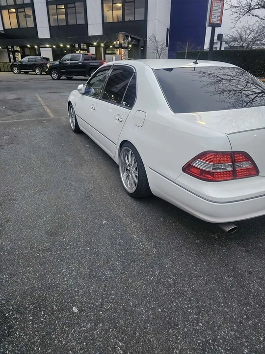 2001 Toyota Crown - Image 5 of 19