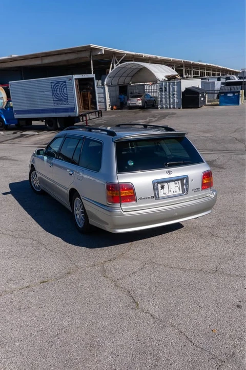 2001 Toyota Crown 11th Gen - Image 3 of 20