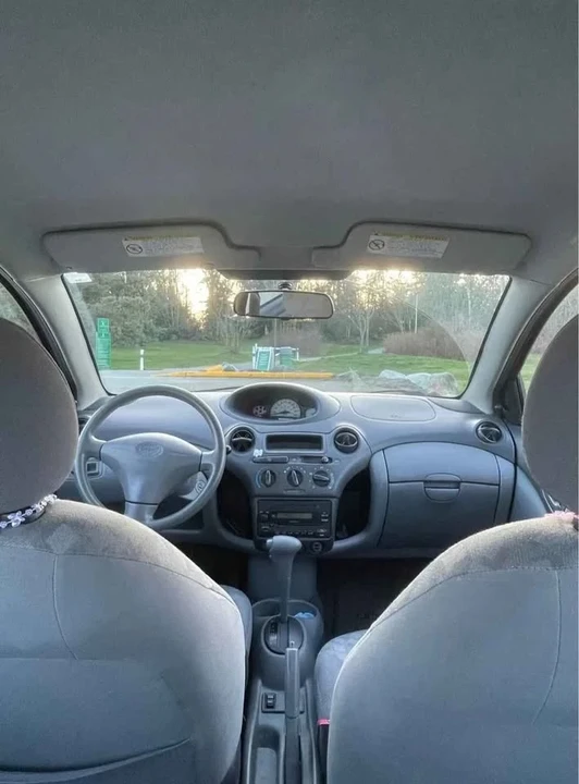 2001 Toyota Echo - Image 2 of 10
