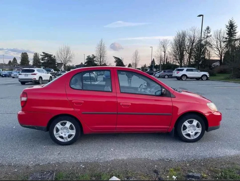 2001 Toyota Echo - Image 7 of 10