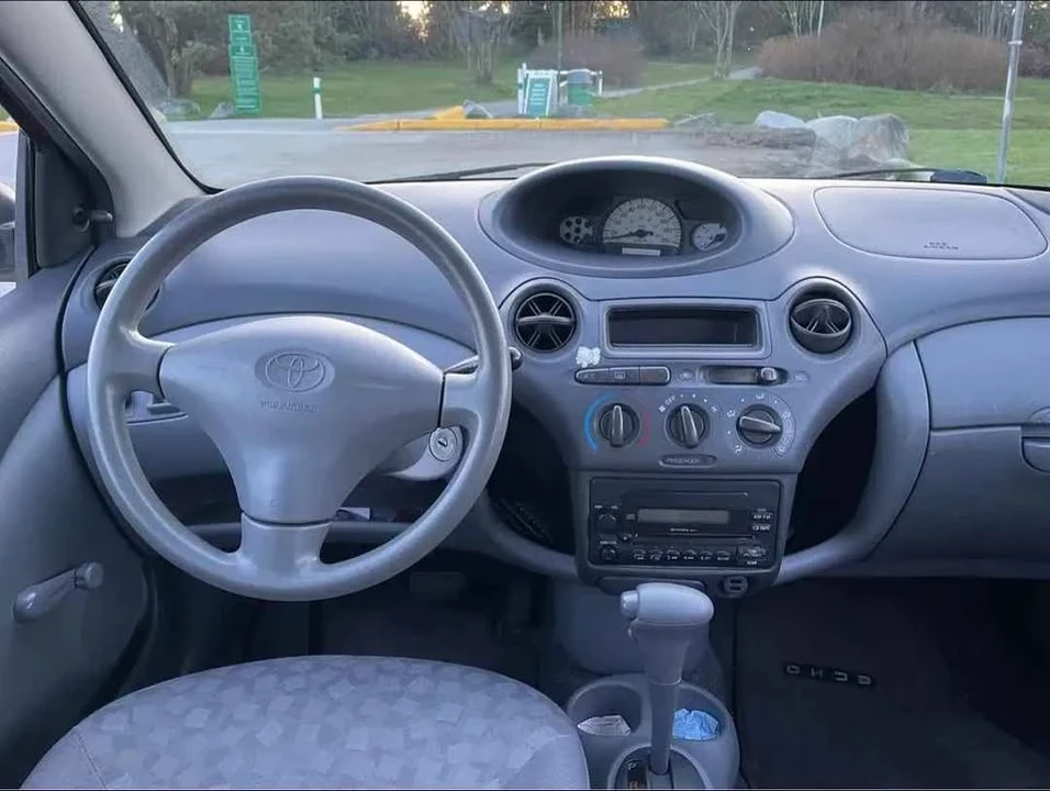 2001 Toyota Echo - Image 3 of 10
