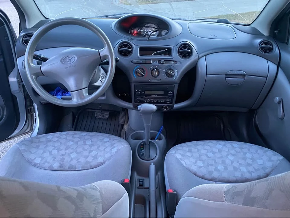2001 Toyota Echo - Image 9 of 9
