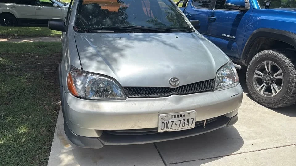 2001 Toyota Echo - Image 3 of 4