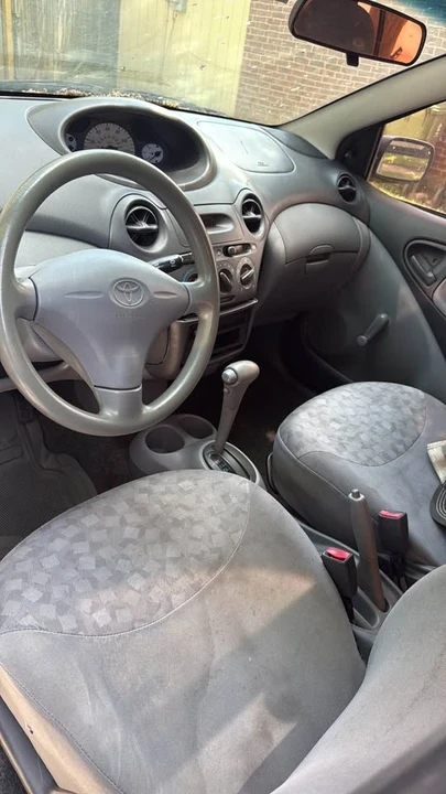 2001 Toyota Echo - Image 4 of 4