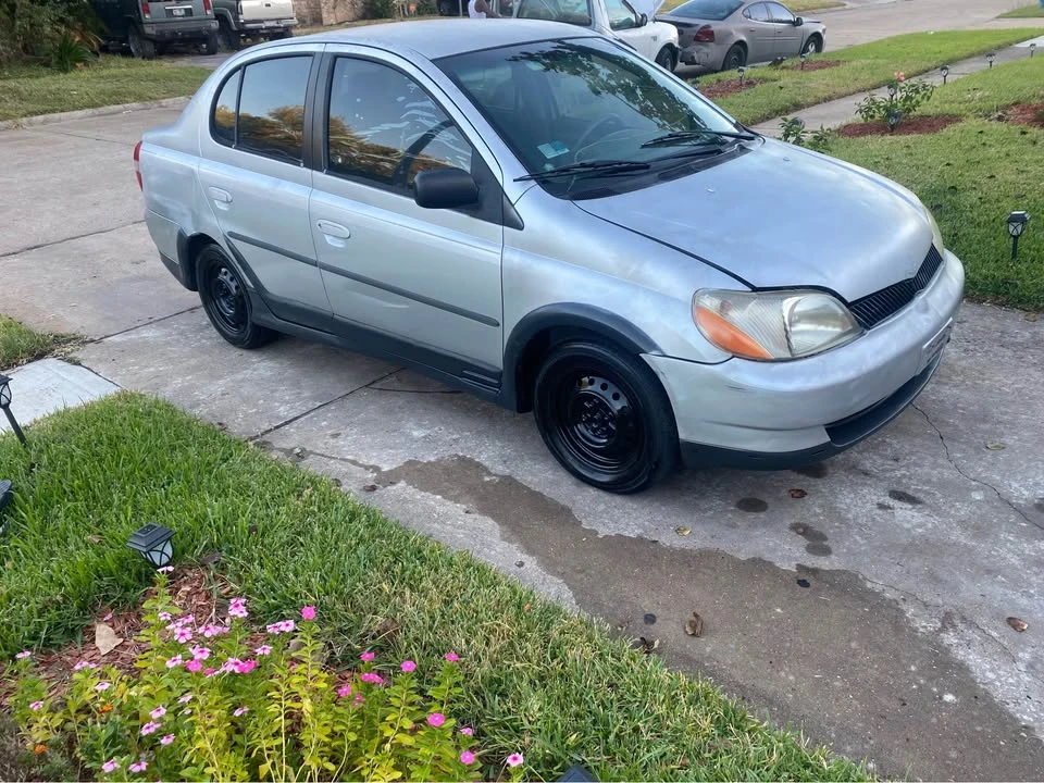 2001 Toyota Echo - Image 4 of 10