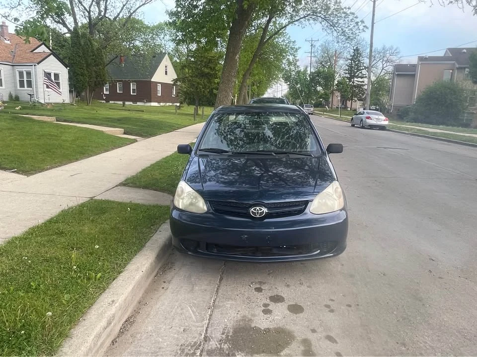 2001 Toyota Echo - Image 2 of 5