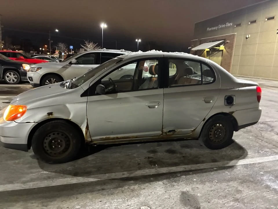 2001 Toyota Echo - Image 5 of 9