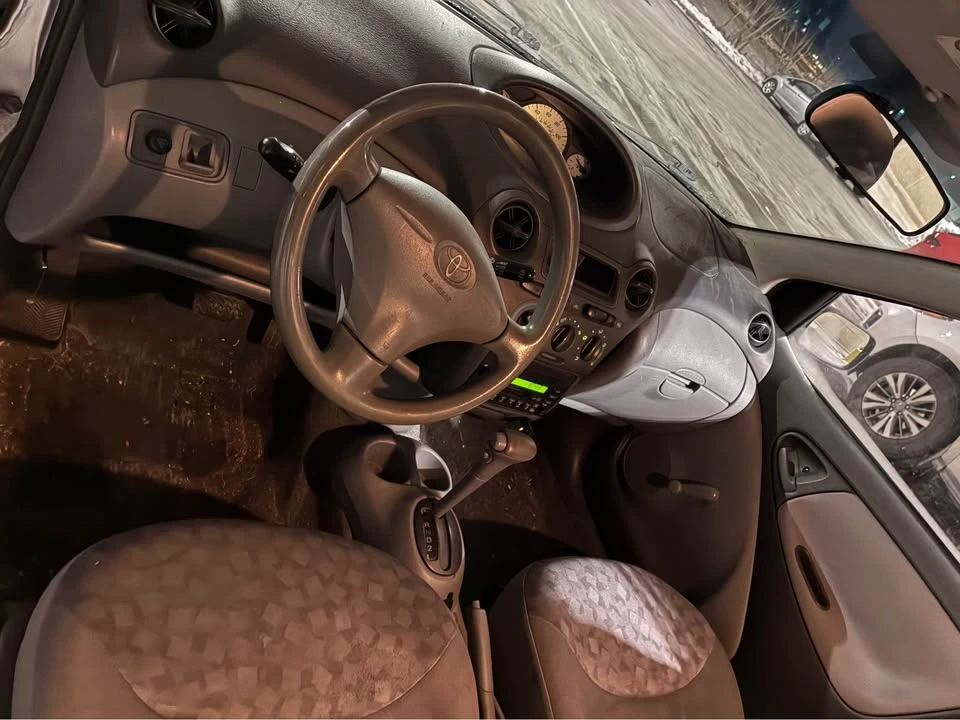 2001 Toyota Echo - Image 6 of 9