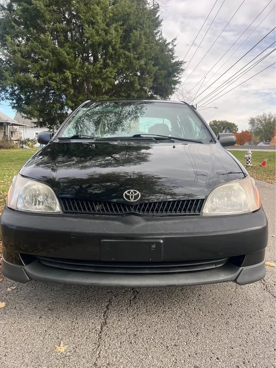 2001 Toyota Echo - Image 2 of 10