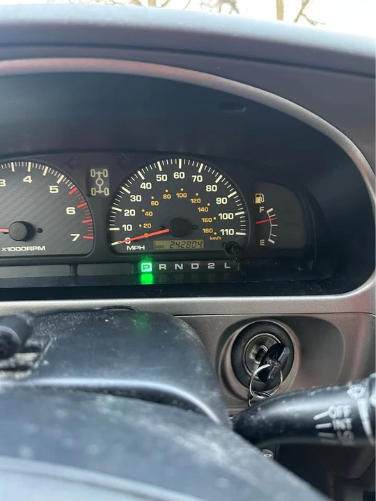 2001 Toyota 4Runner 3rd Gen - Image 4 of 10