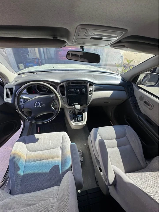 2001 Toyota Highlander - Image 10 of 19