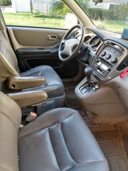 2001 Toyota Highlander - Image 5 of 8