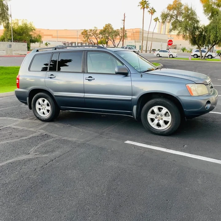 2001 Toyota Highlander - Image 9 of 10