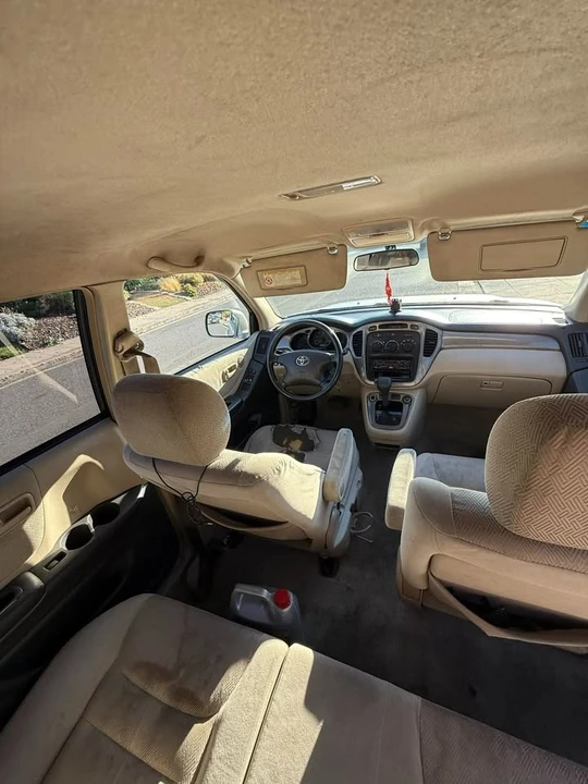 2001 Toyota Highlander - Image 3 of 12