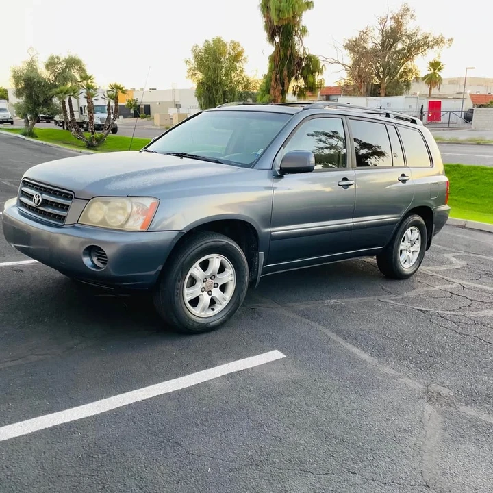 2001 Toyota Highlander - Image 2 of 10