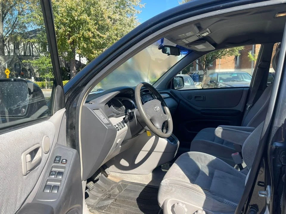 2001 Toyota Highlander - Image 6 of 17
