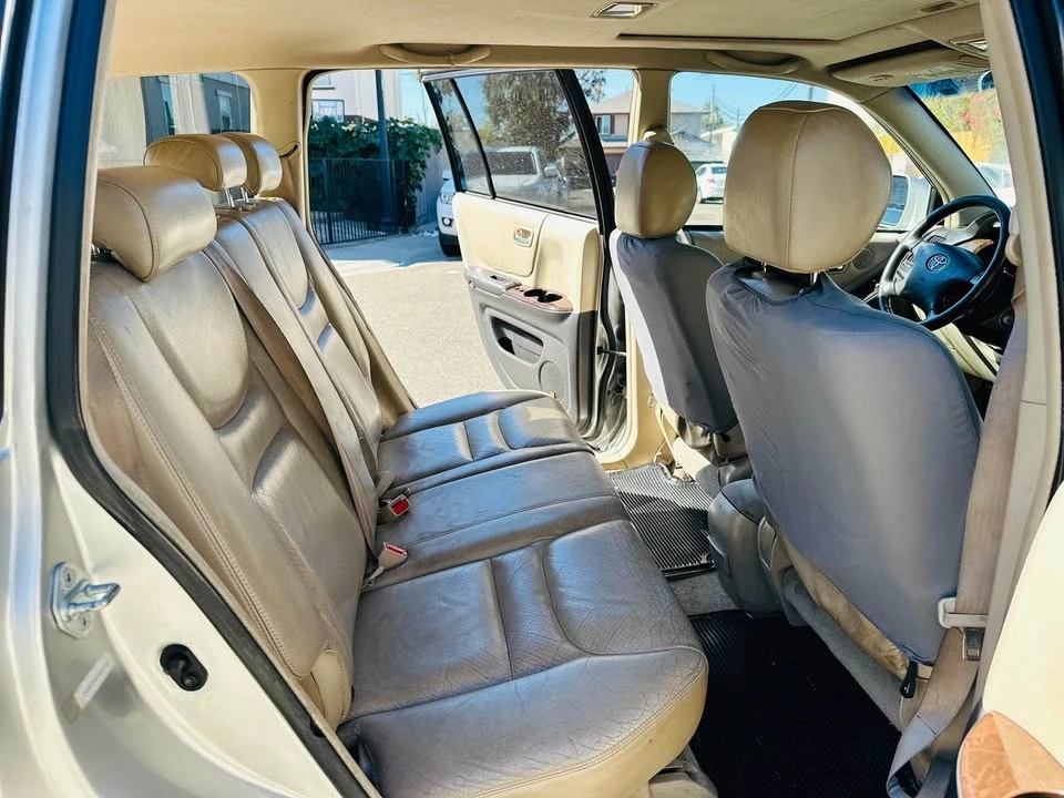 2001 Toyota Highlander - Image 11 of 15