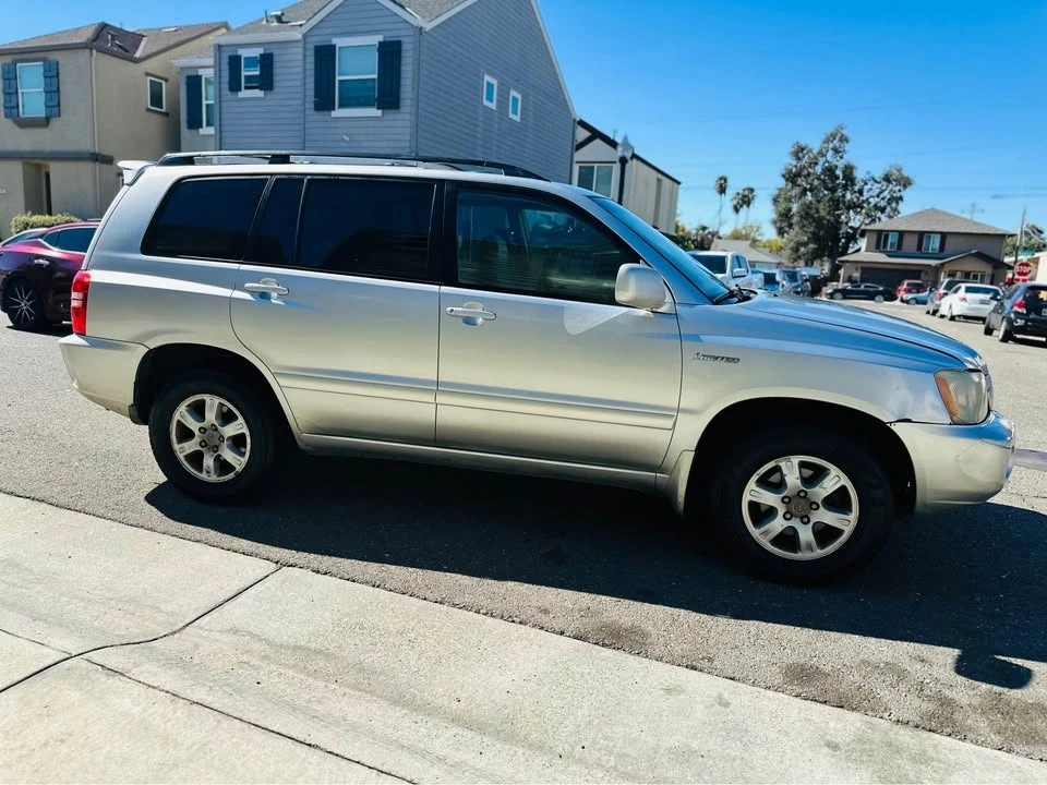 2001 Toyota Highlander - Image 4 of 15
