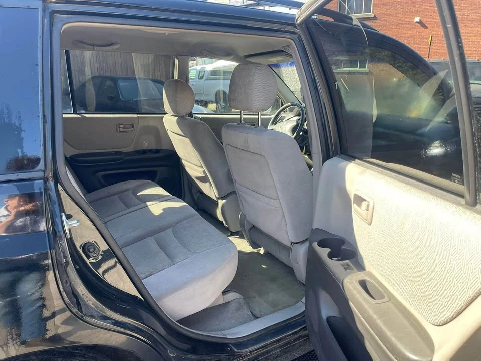 2001 Toyota Highlander - Image 15 of 17
