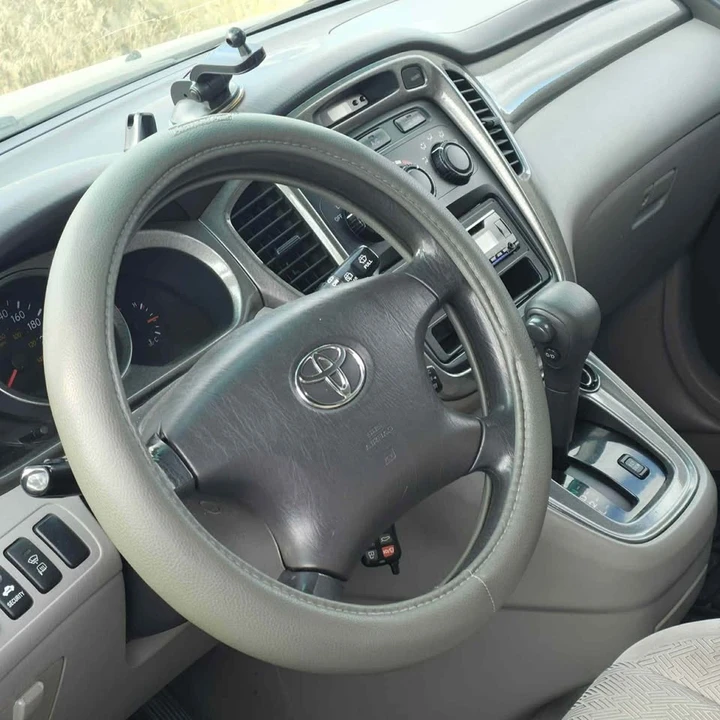 2001 Toyota Highlander - Image 16 of 16