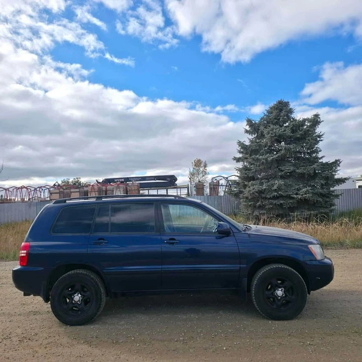 2001 Toyota Highlander - Image 8 of 16