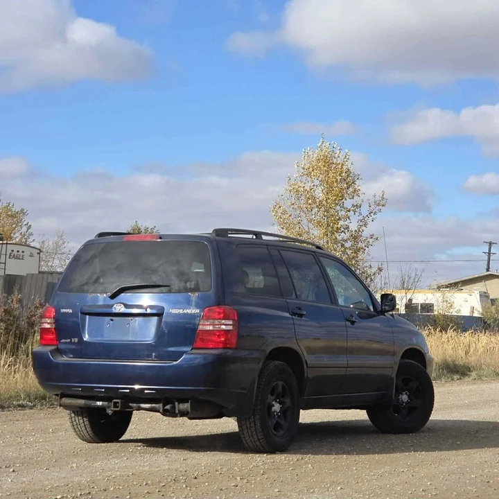 2001 Toyota Highlander - Image 2 of 16
