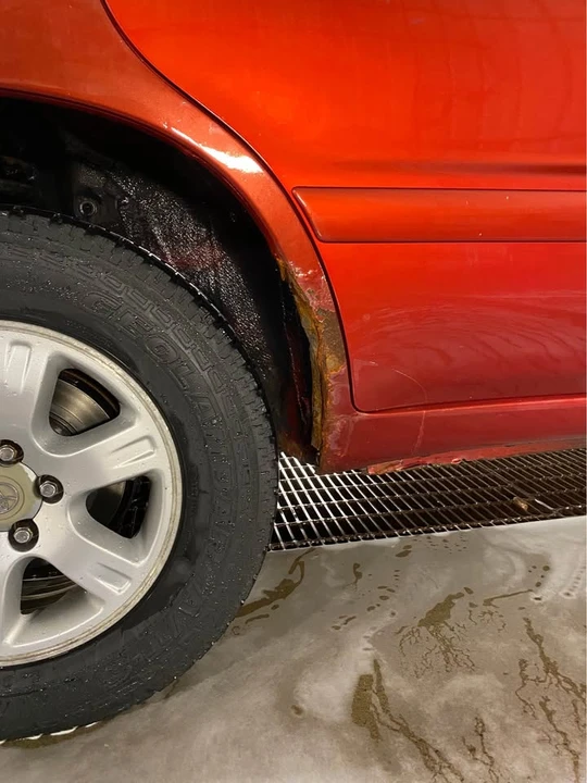 2001 Toyota Highlander - Image 8 of 14