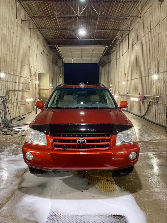 2001 Toyota Highlander - Image 2 of 14
