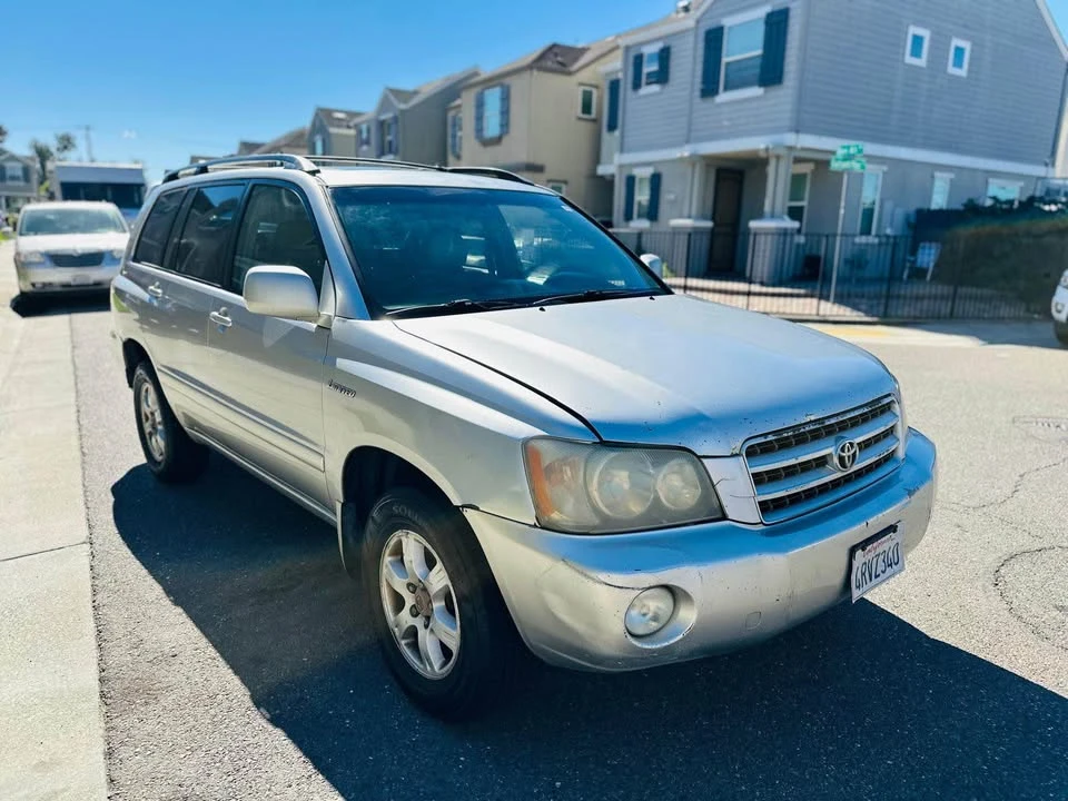 2001 Toyota Highlander - Image 5 of 13