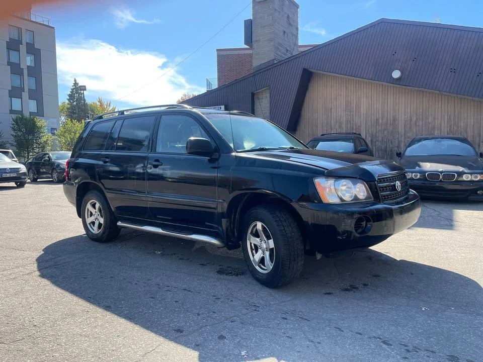 2001 Toyota Highlander - Image 2 of 15