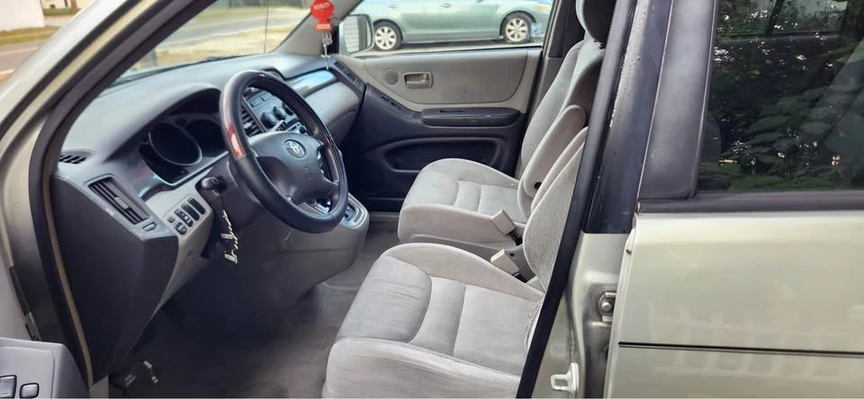 2001 Toyota Highlander - Image 6 of 8