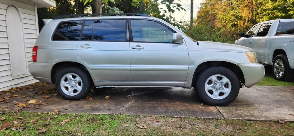 2001 Toyota Highlander - Image 2 of 8