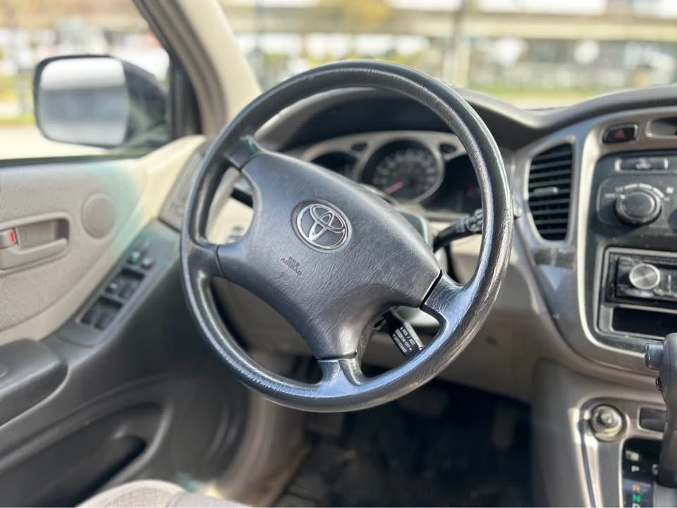 2001 Toyota Highlander - Image 12 of 13