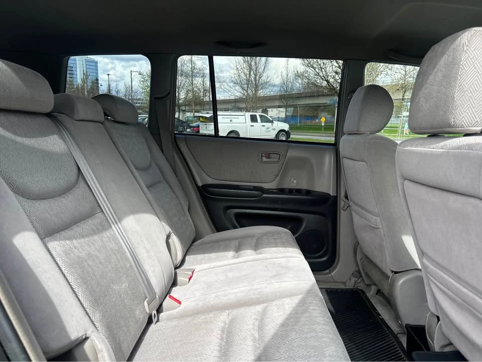 2001 Toyota Highlander - Image 11 of 13
