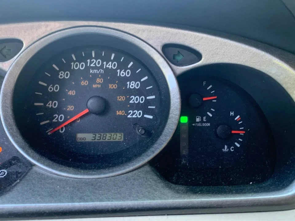 2001 Toyota Highlander - Image 15 of 20